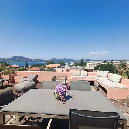 Toit-terrasse D'exception Avec Vue A Deux Pas A Pied De St Tropez Apartmán *
